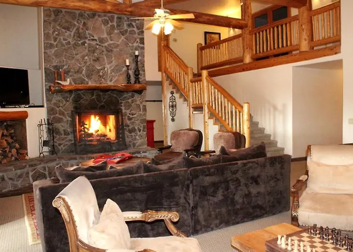 Holiday home Deluxe For Six With A Shared Hot Tub Near The Lakes, Arizona