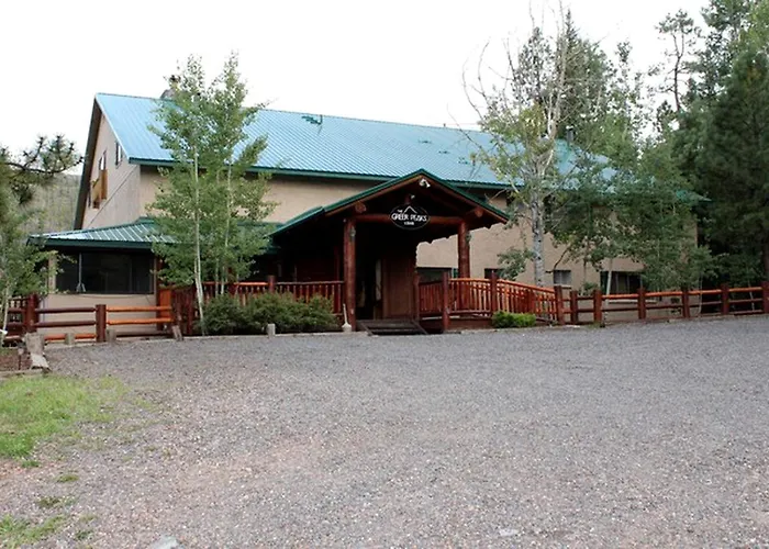 Deluxe For Six With A Shared Hot Tub Near The Lakes, Arizona Holiday home Greer